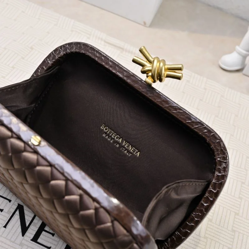 Bottega Veneta Cosmetic Bags Minimalist 51906