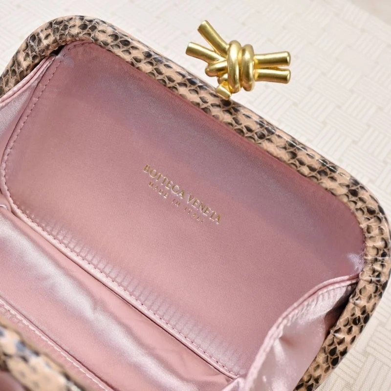 Bottega Veneta Cosmetic Bags Trendsetting 51904