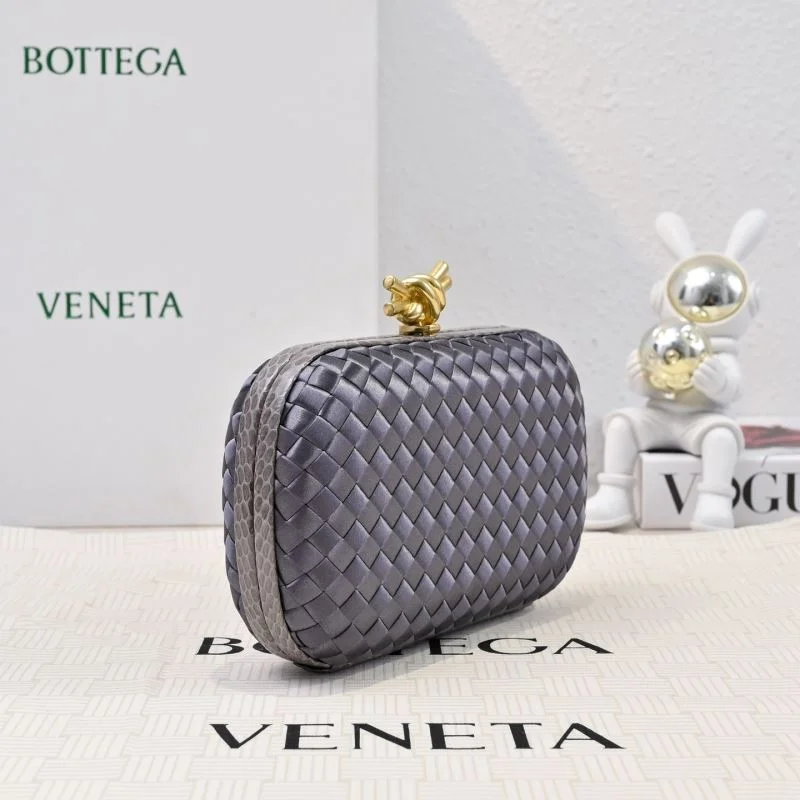 Versatile Bottega Veneta Cosmetic Bags 51901