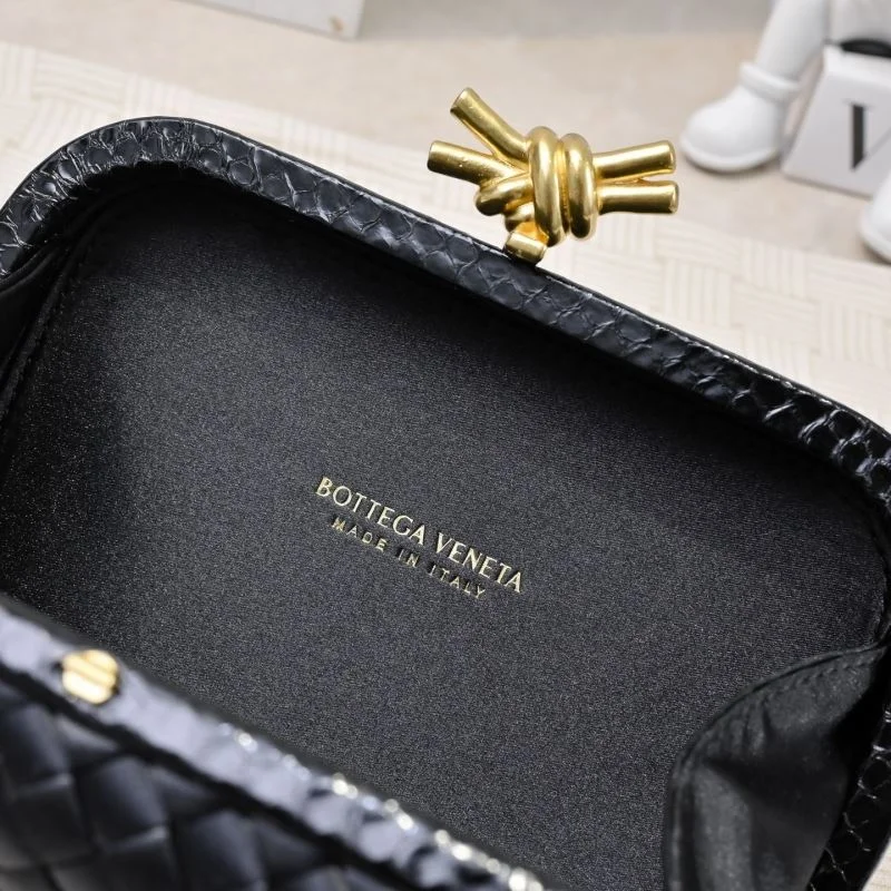 Bottega Veneta Cosmetic Bags Unique 51895