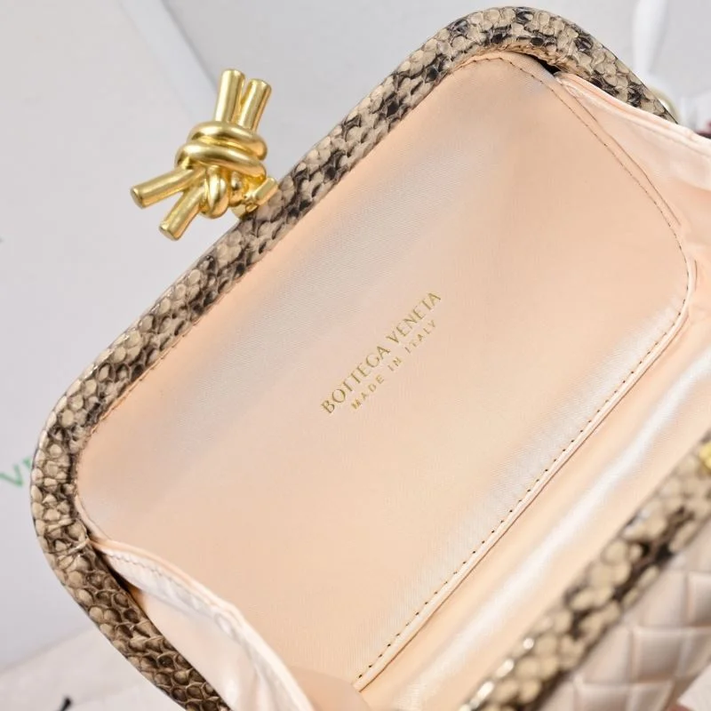 Bottega Veneta Cosmetic Bags Original 51893
