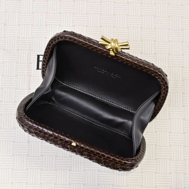 Flexible Bottega Veneta Cosmetic Bags 51894