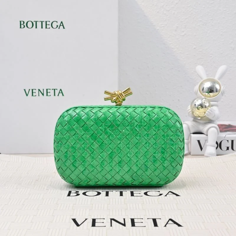 Minimalist Bottega Veneta Cosmetic Bags 51939