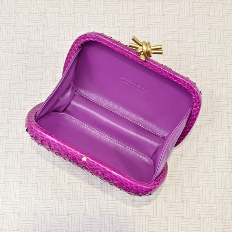 Bottega Veneta Cosmetic Bags EyeCatching 51897