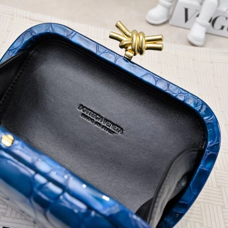Bottega Veneta Cosmetic Bags Functional 51887