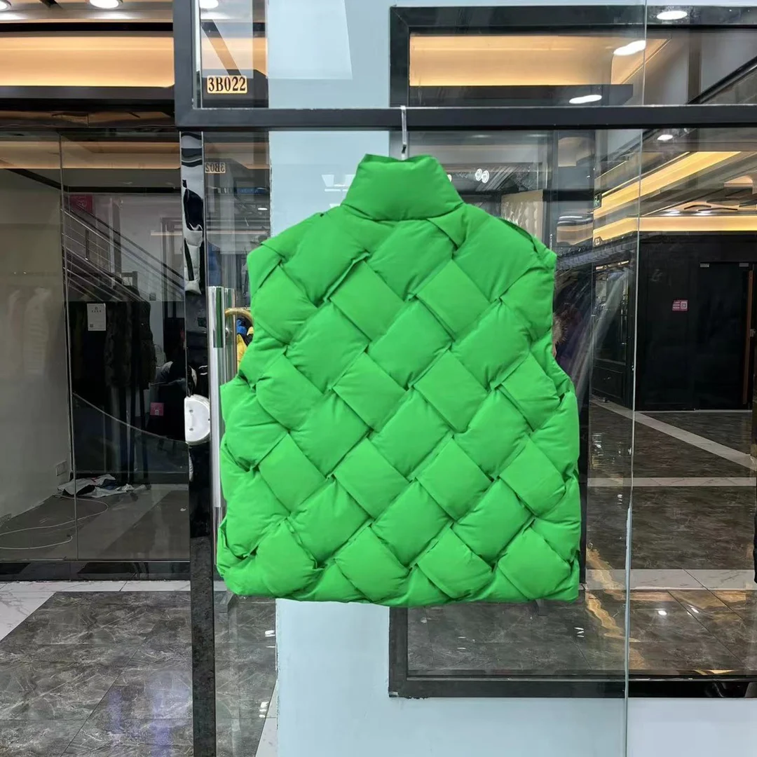Unisex Bottega Veneta Down Jackets 165479