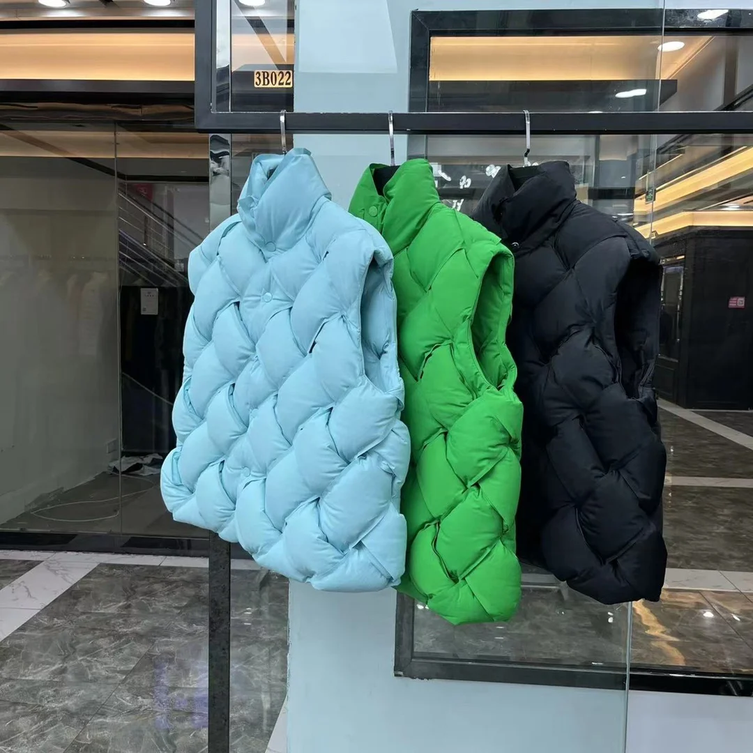 Unisex Bottega Veneta Down Jackets 165479