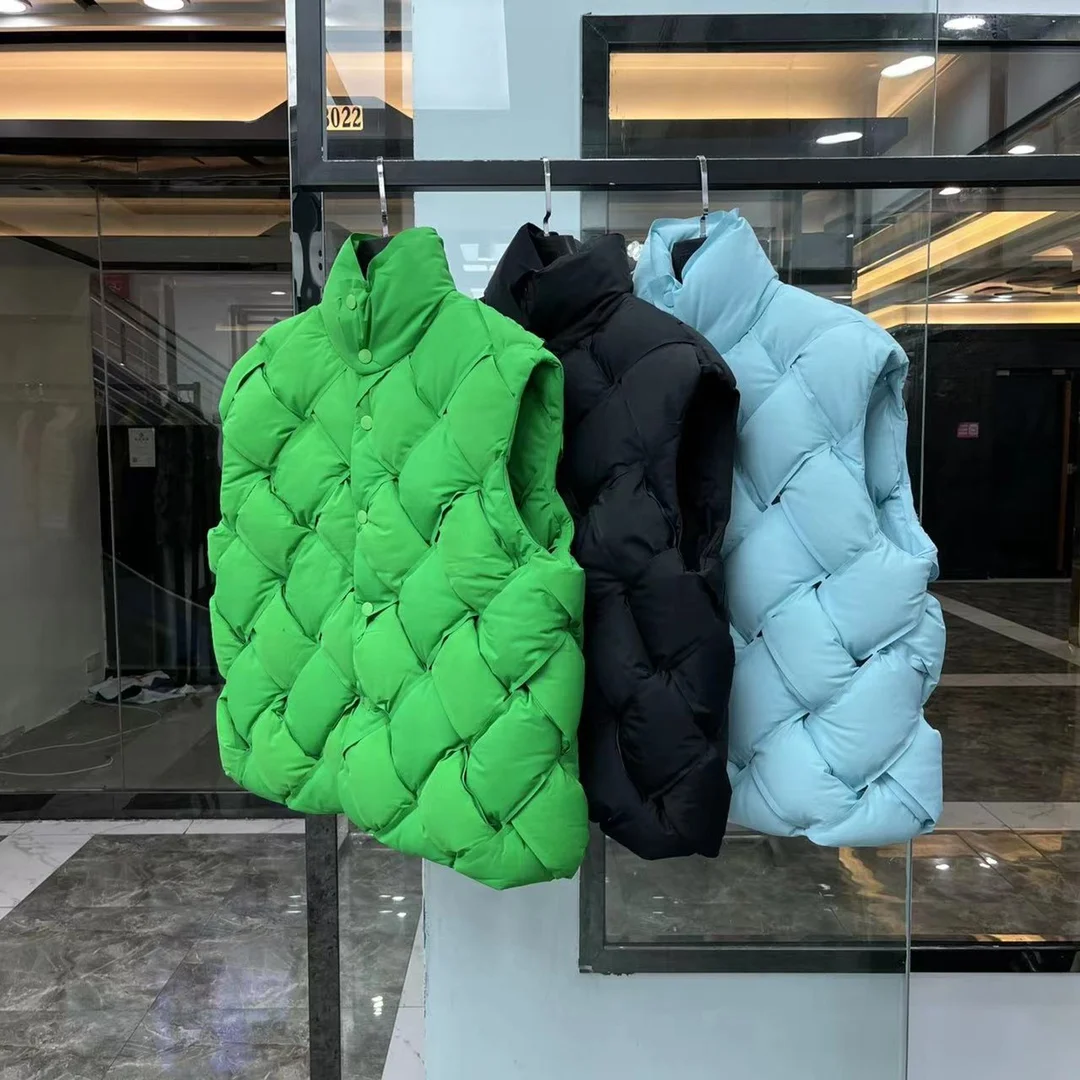 Unisex Bottega Veneta Down Jackets 165479