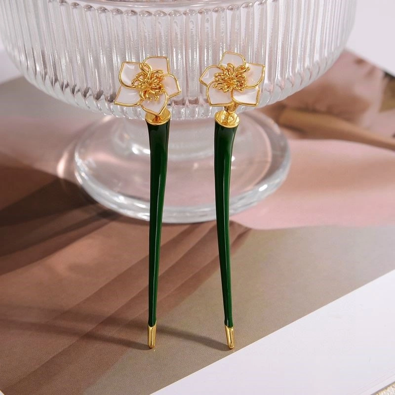 Sleek Bottega Veneta Earrings 210883