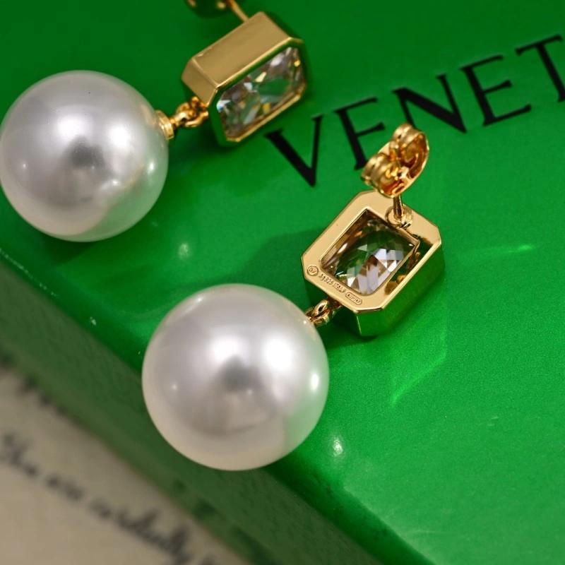 Premium Bottega Veneta Earrings 208185