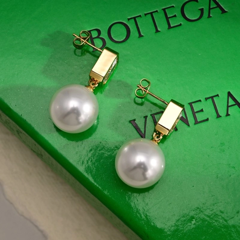 Premium Bottega Veneta Earrings 208185