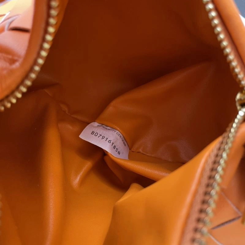 Bottega Veneta Hobo Bags Efficient 84730