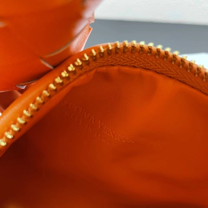 Bottega Veneta Hobo Bags Efficient 84730