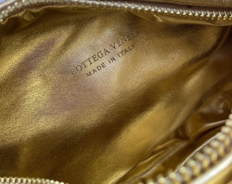 Bottega Veneta Hobo Bags Premium 84770