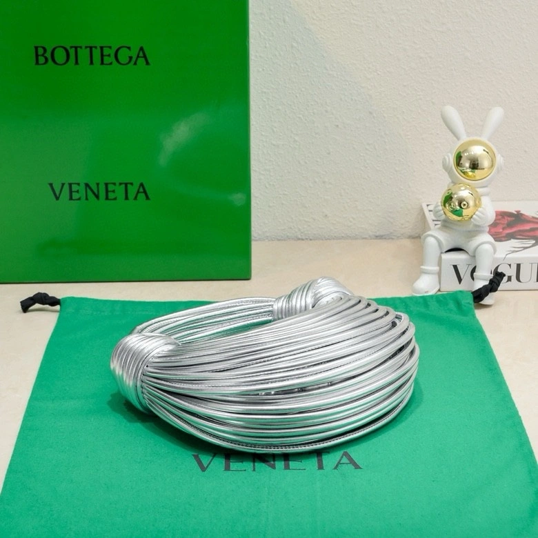Bottega Veneta Hobo Bags Bright 67718