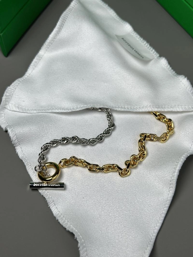 Seasonal Bottega Veneta Necklaces 212443