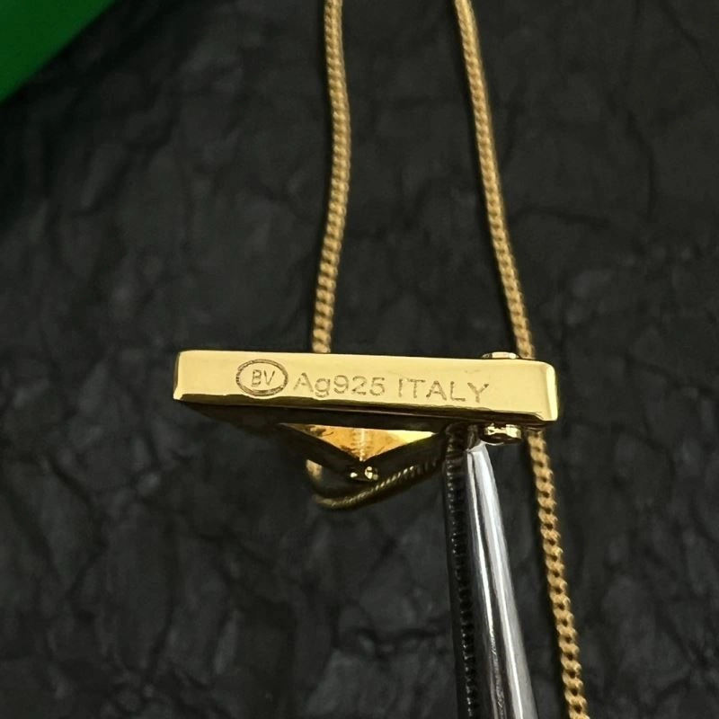 Resilient Bottega Veneta Necklaces 210897