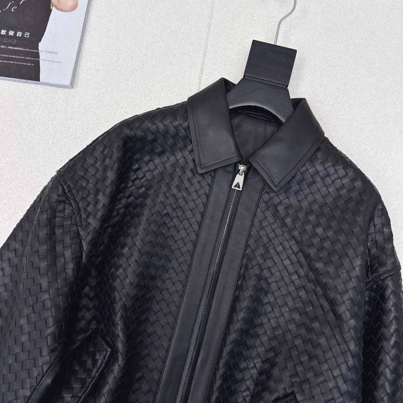 Bottega Veneta Outwear Flexible 151952