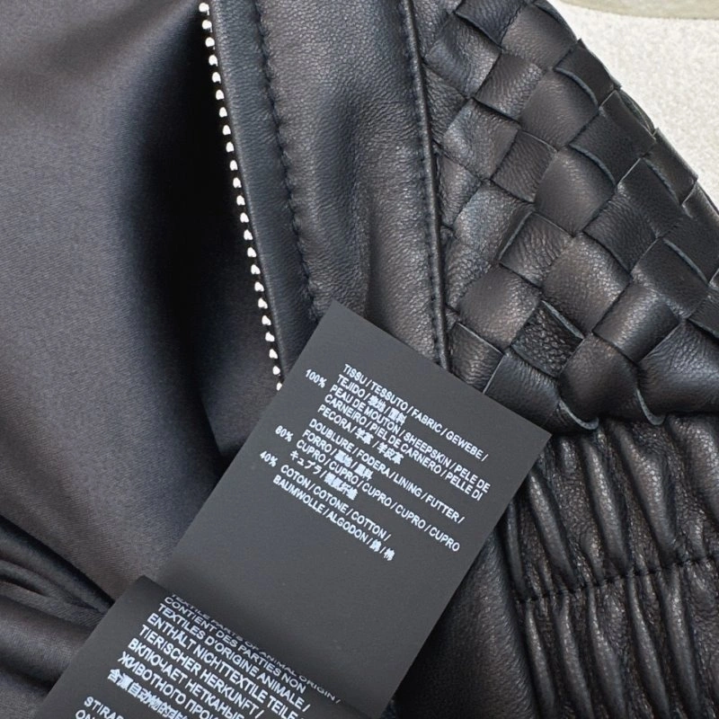 Bottega Veneta Outwear Flexible 151952