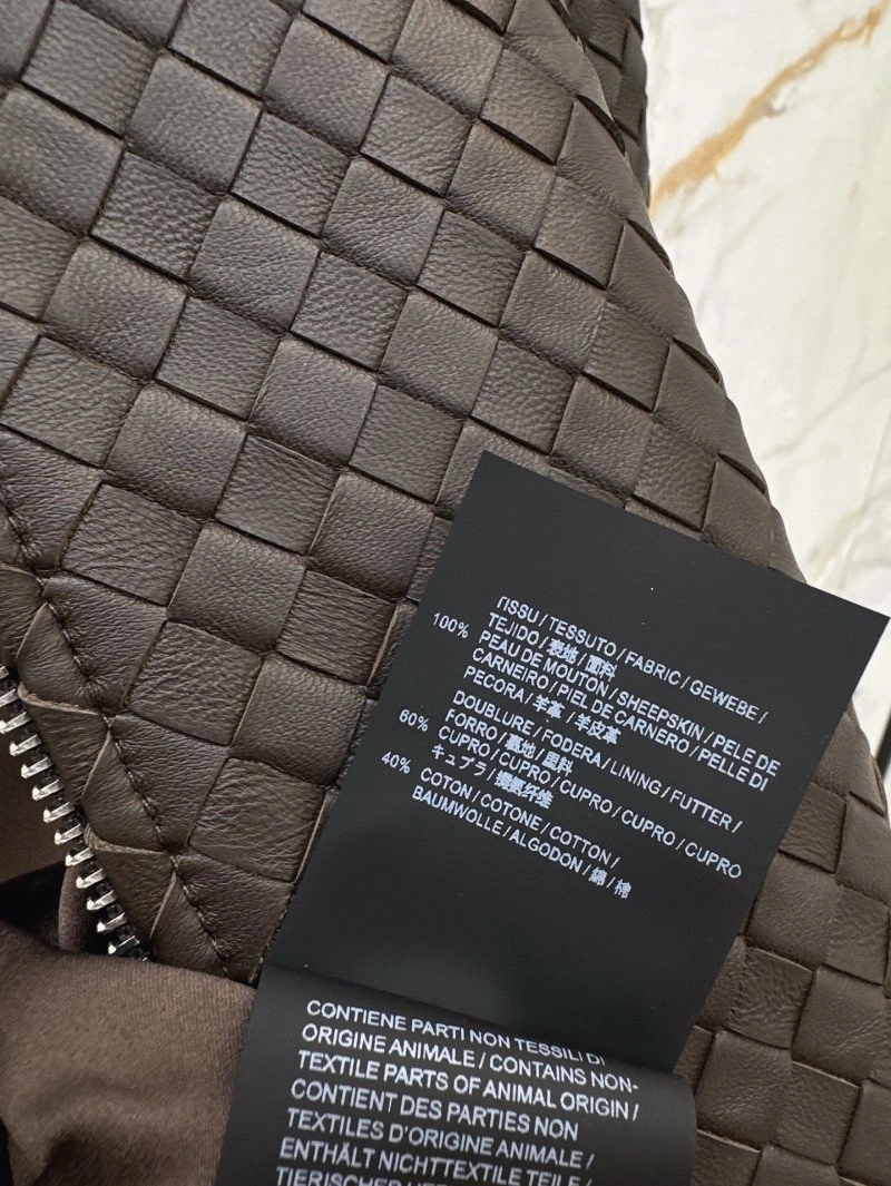 Modern Bottega Veneta Outwear 149973