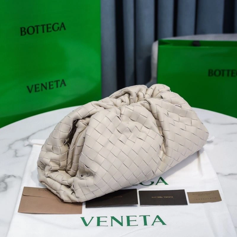 Timeless Bottega Veneta Pouch Clutch Bags 68113