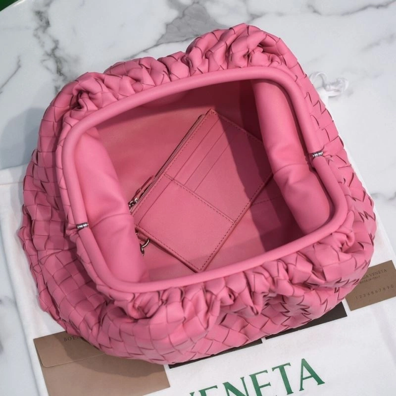 StreetReady Bottega Veneta Pouch Clutch Bags 68112