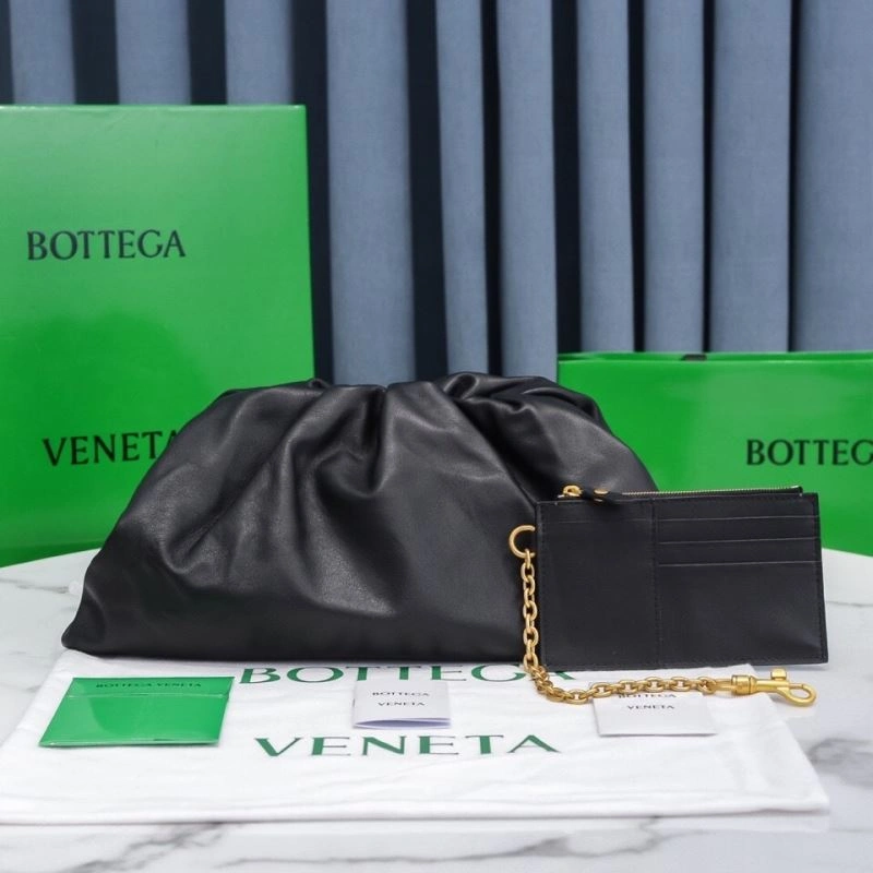 Bottega Veneta Pouch Clutch Bags Sporty 68137
