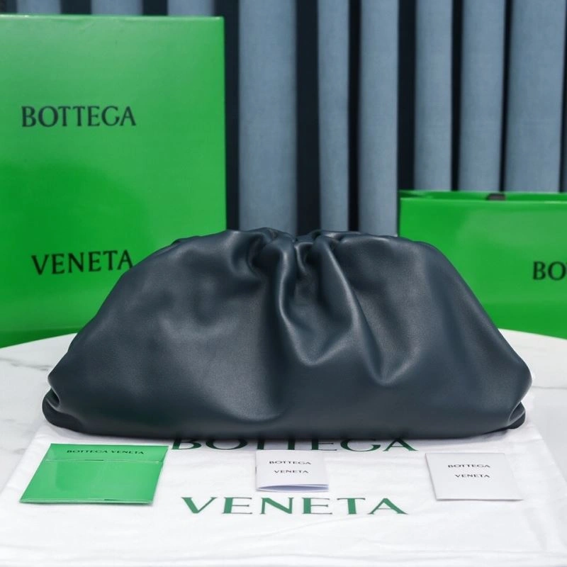 Bottega Veneta Pouch Clutch Bags WellDesigned 68142
