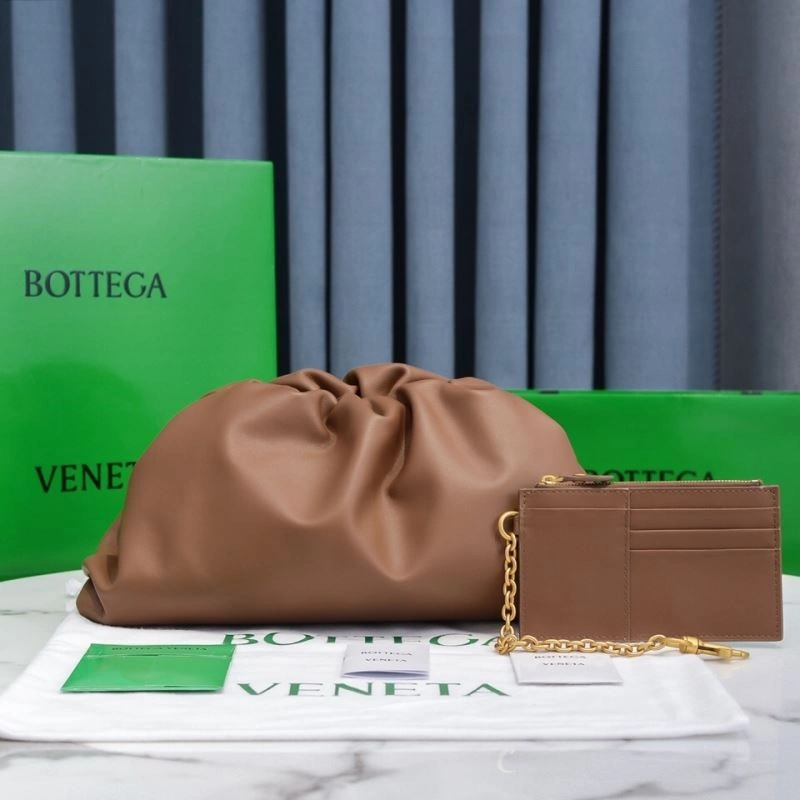 Cozy Bottega Veneta Pouch Clutch Bags 68097