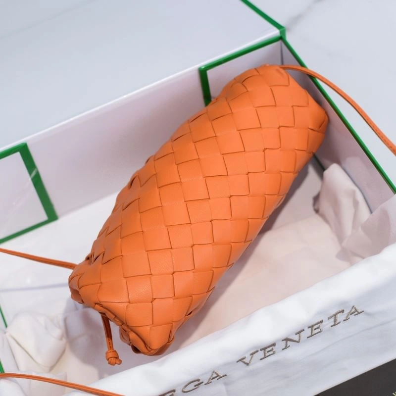 OdorResistant Bottega Veneta Pouch Clutch Bags 68141