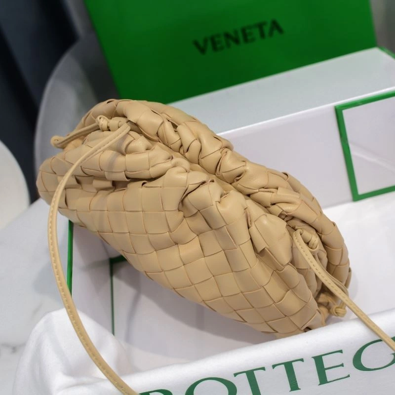 Bottega Veneta Pouch Clutch Bags Practical 68102