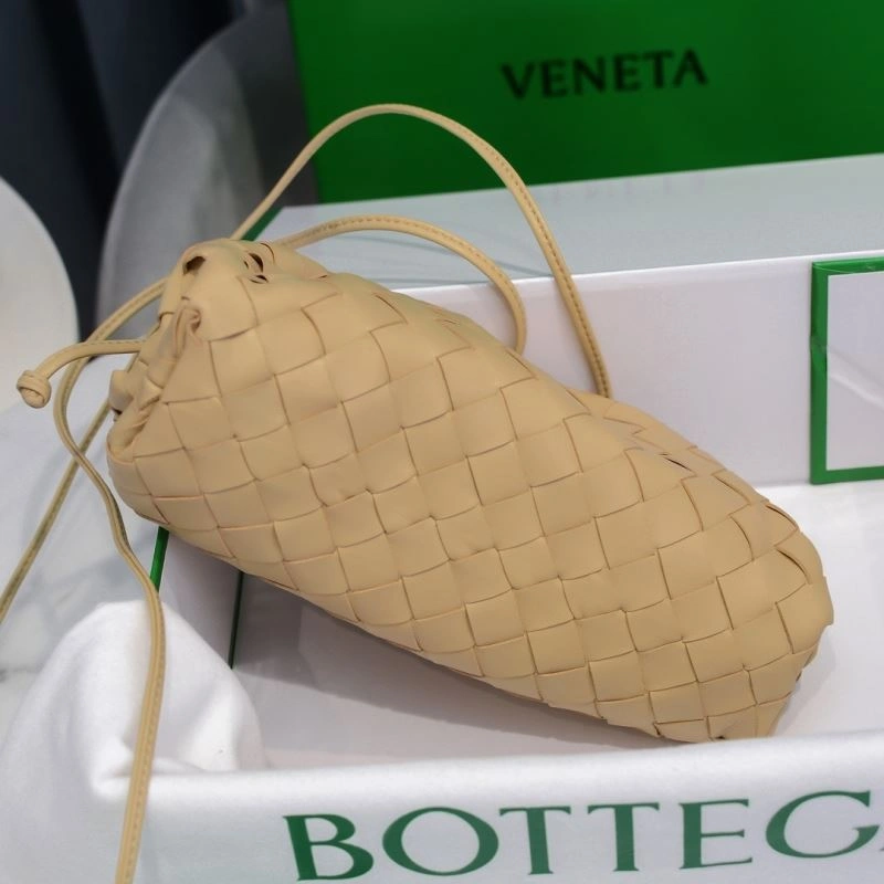 Bottega Veneta Pouch Clutch Bags Practical 68102