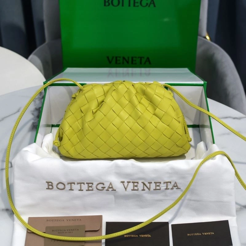 Chic Bottega Veneta Pouch Clutch Bags 68140