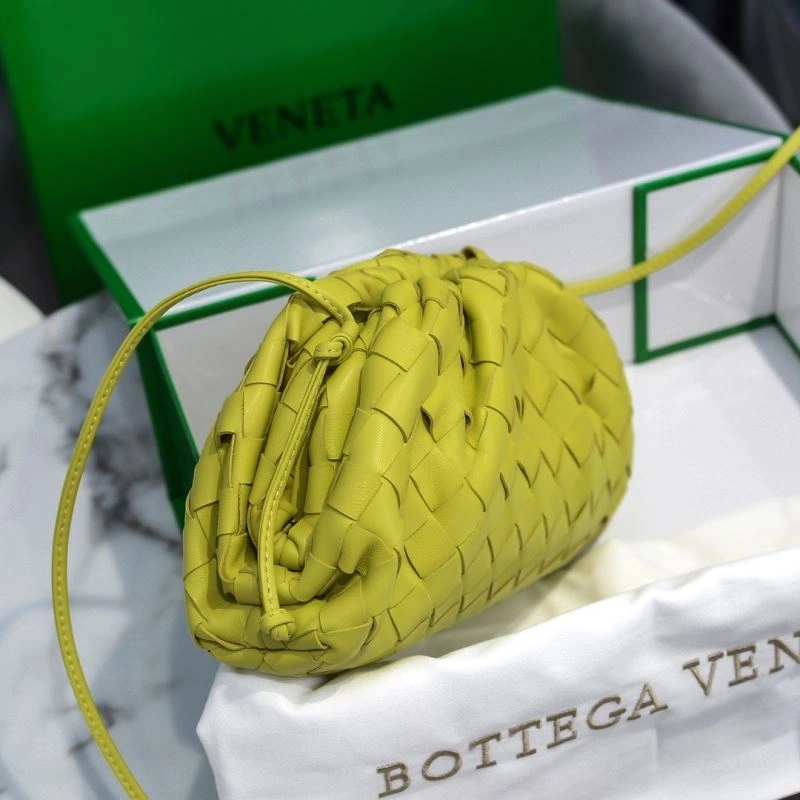 Chic Bottega Veneta Pouch Clutch Bags 68140