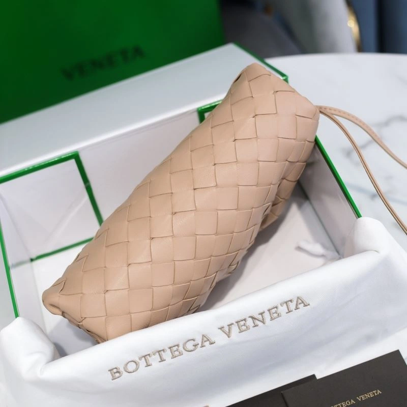 Bottega Veneta Pouch Clutch Bags Attractive 68101