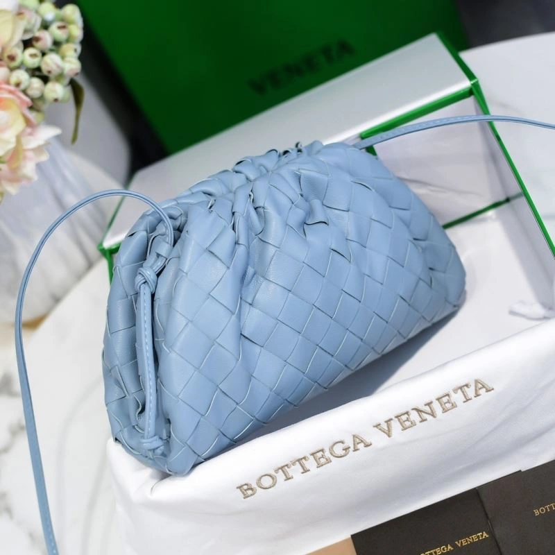 Sophisticated Bottega Veneta Pouch Clutch Bags 68138
