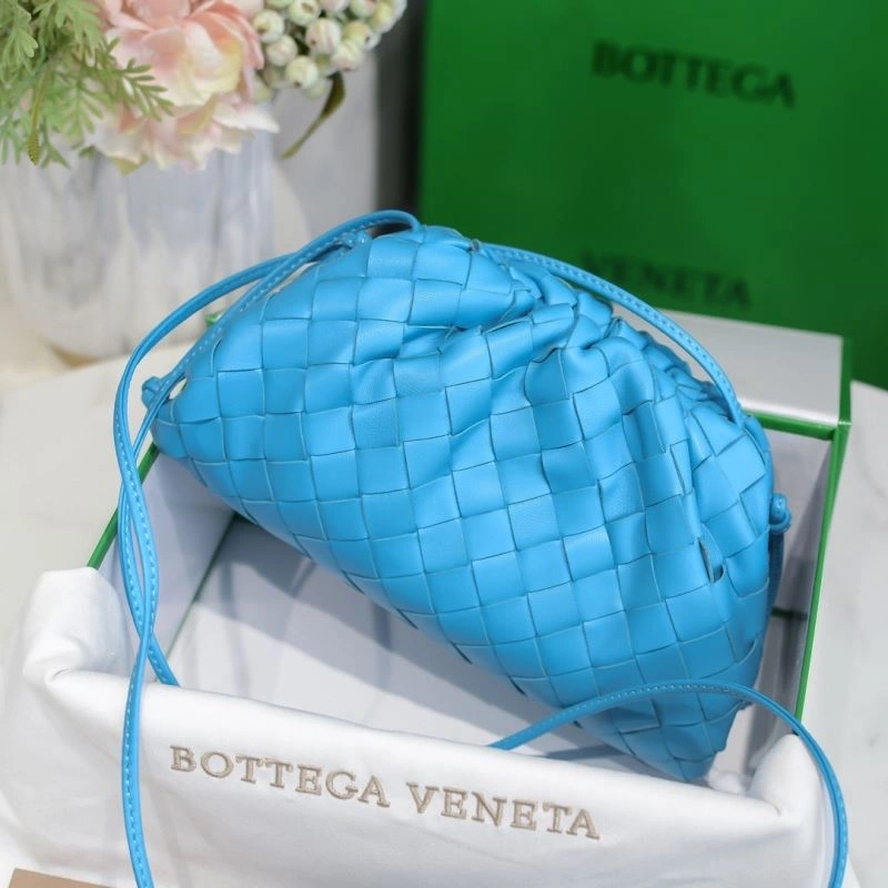 Bottega Veneta Pouch Clutch Bags Breathable 68098