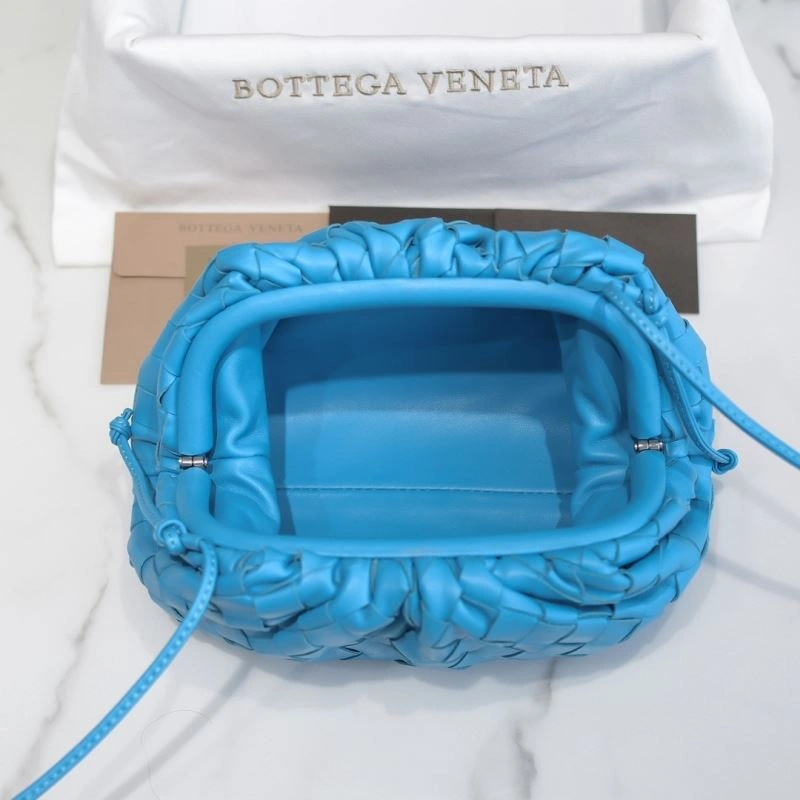 Bottega Veneta Pouch Clutch Bags Breathable 68098