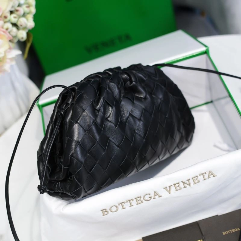 Bottega Veneta Pouch Clutch Bags Classic 68084
