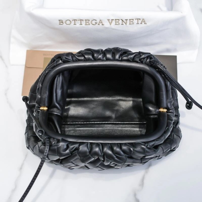 Bottega Veneta Pouch Clutch Bags Classic 68084