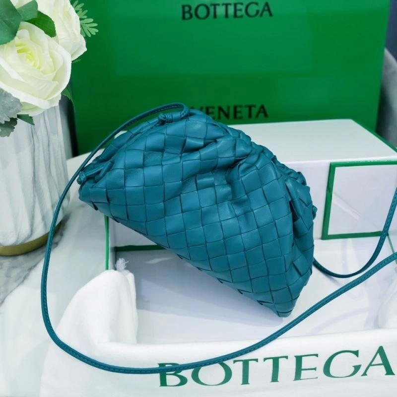 Bottega Veneta Pouch Clutch Bags Breathable 68088