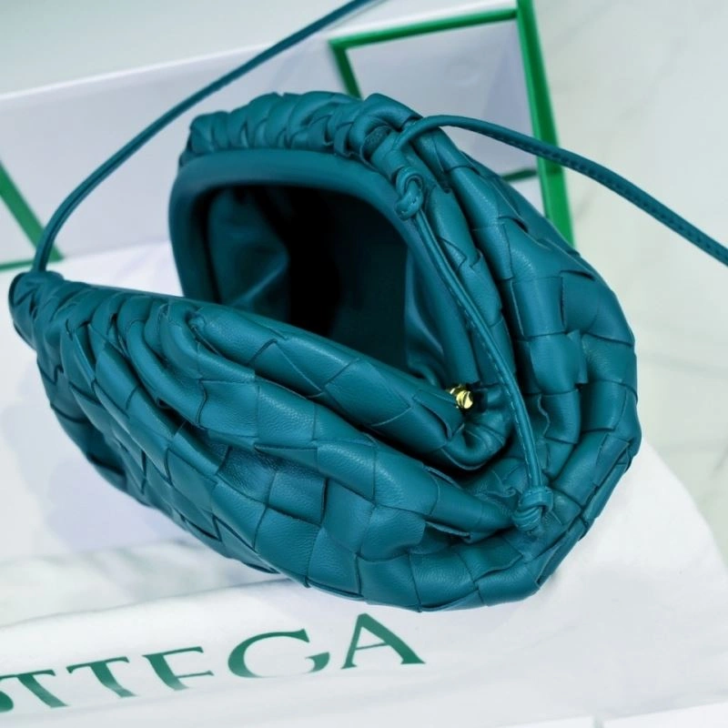 Bottega Veneta Pouch Clutch Bags Breathable 68088