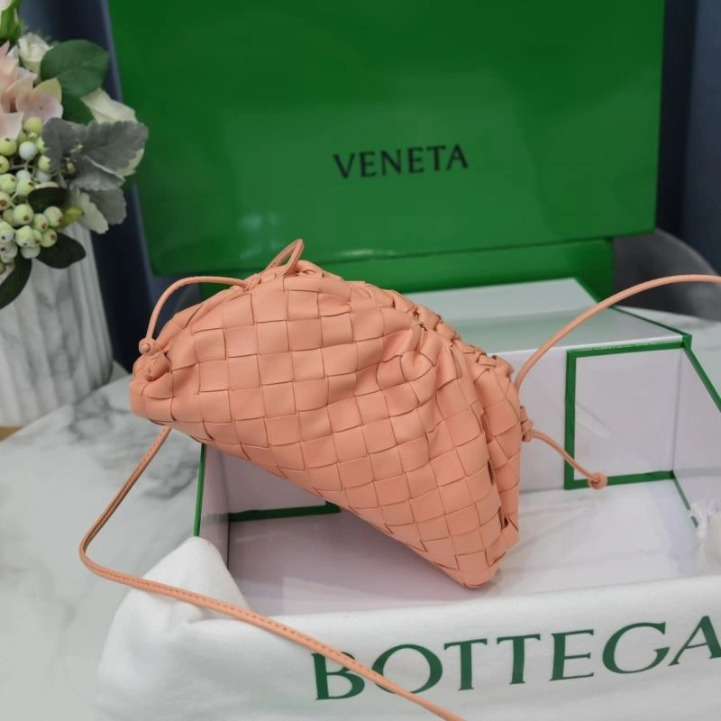 Effortless Bottega Veneta Pouch Clutch Bags 68082