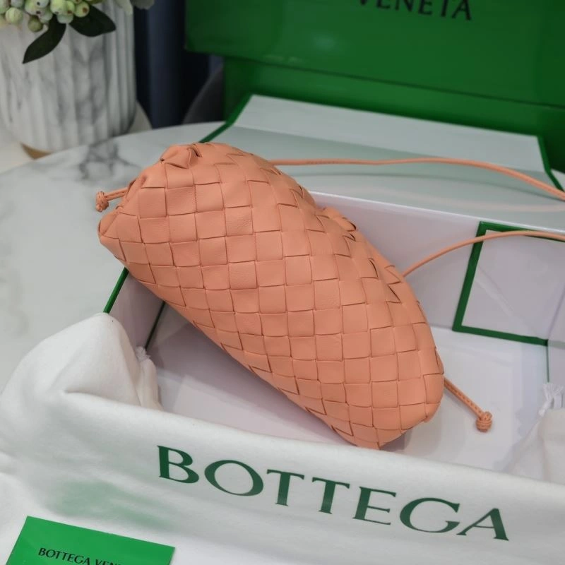 Effortless Bottega Veneta Pouch Clutch Bags 68082