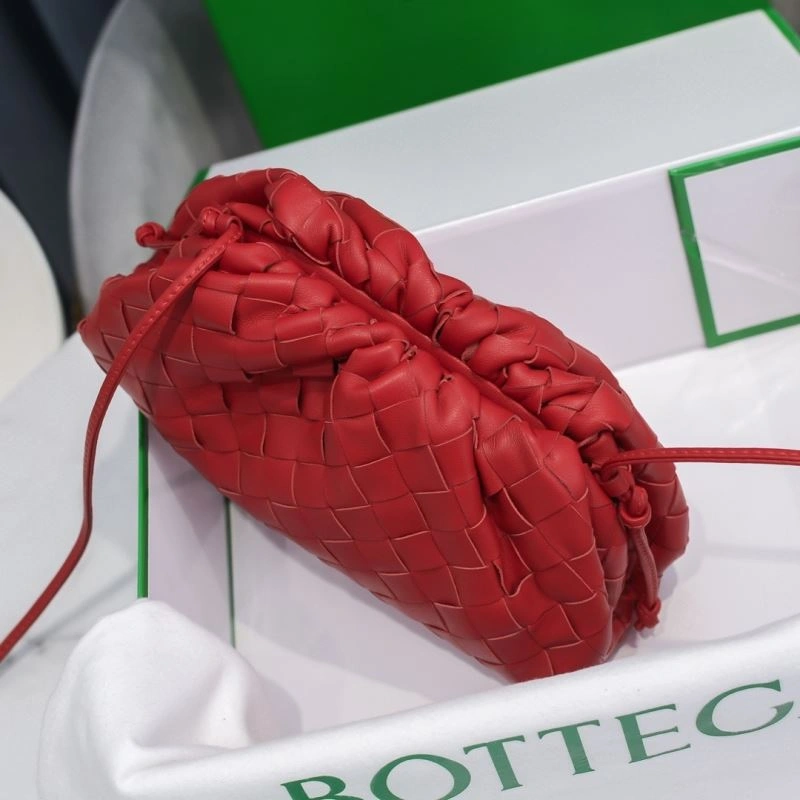 Supportive Bottega Veneta Pouch Clutch Bags 68085
