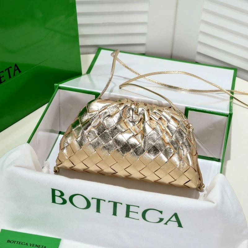 Bottega Veneta Pouch Clutch Bags Effortless 68115