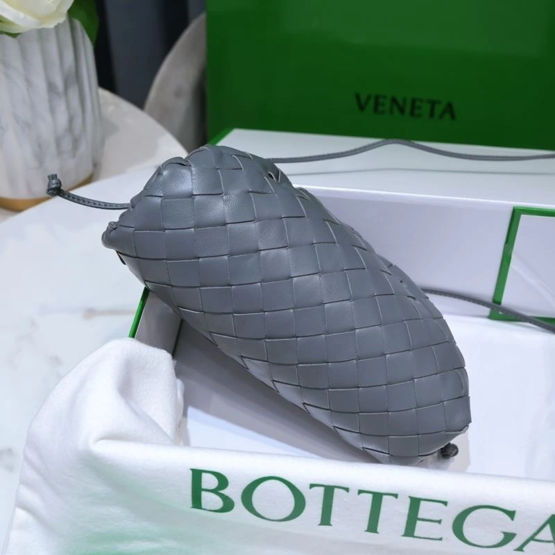 Bottega Veneta Pouch Clutch Bags TimelessDesign 68080