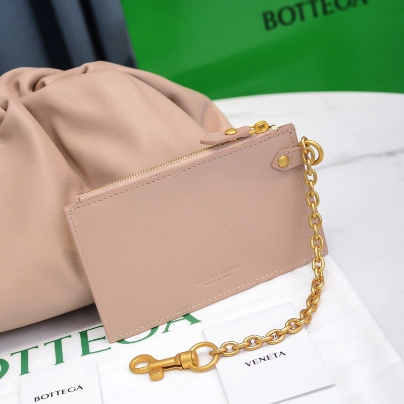 Bottega Veneta Pouch Clutch Bags Supportive 68061