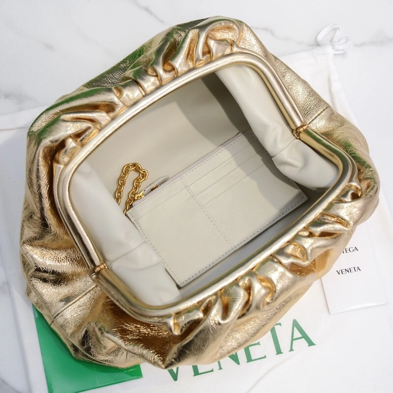 Bottega Veneta Pouch Clutch Bags ModernLook 68060