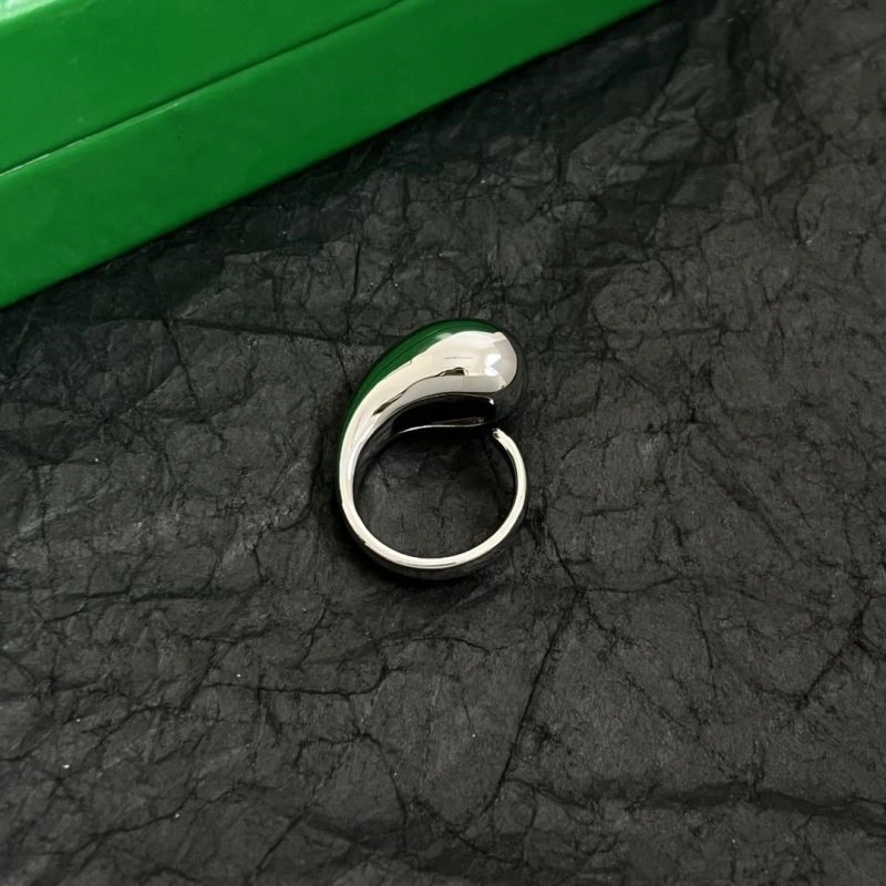 Bottega Veneta Rings Compact 209452